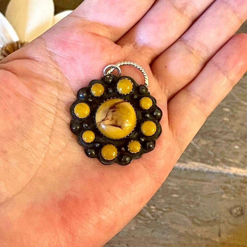 Australian Mookaite Oxidized Southwestern Pendant 1.25” - Picture 4 of 5